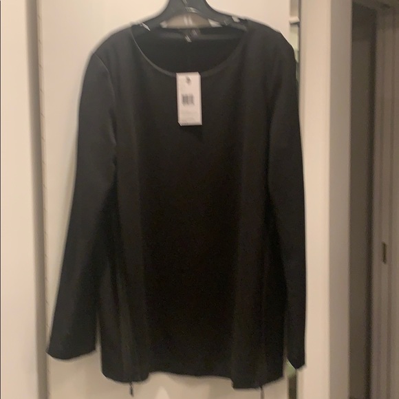 Top - Picture 1 of 4